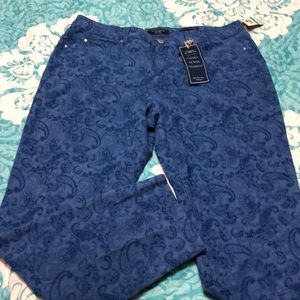 NWT Bristol style skinny ankle pants